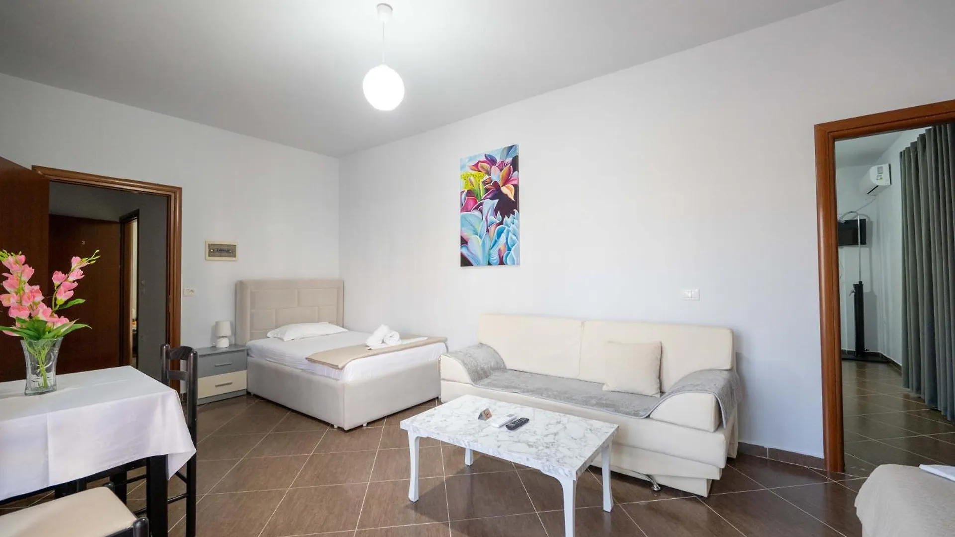Vila Cerca De Mar Ксамил